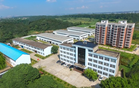 湖北昌利公司連續25年榮獲“守合同重信用企業”，始終將誠信經營放在第一位！